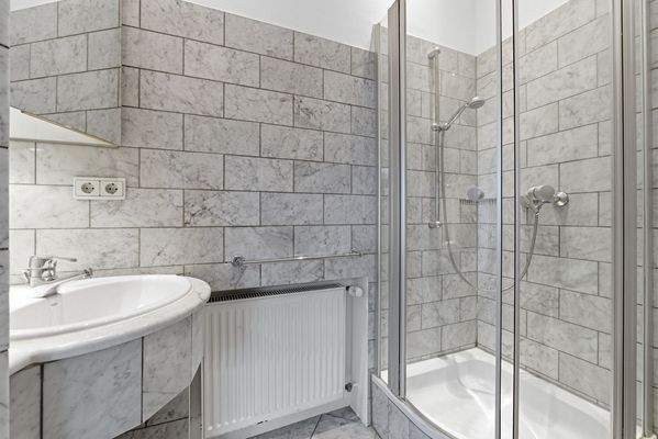 Badezimmer Wohnung 1.OG