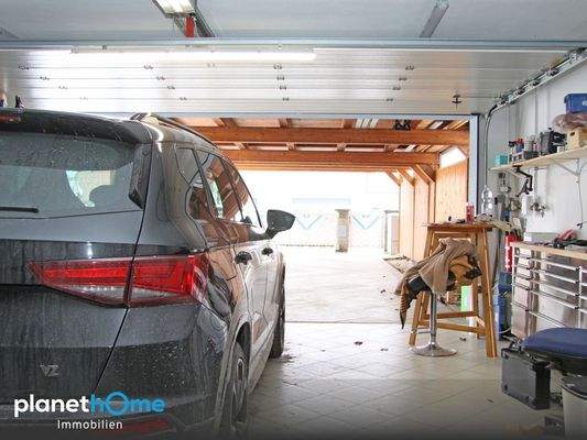Garage und Carport