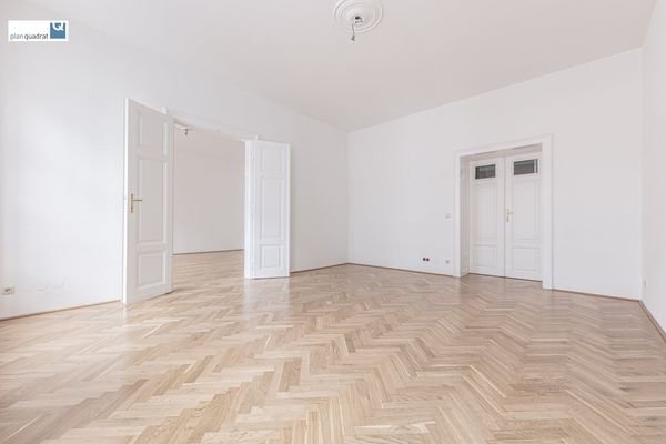 Zimmer 3 (links von Hauptraum "Zimmer 2" - ca. 30,00 m²)