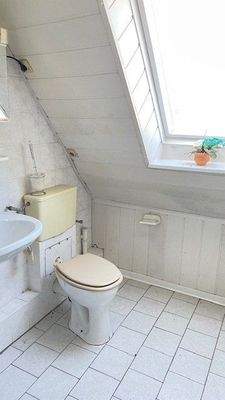 Bad im Dachgeschoss