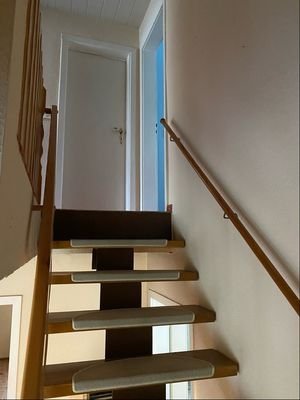Treppe zum Obergeschoss