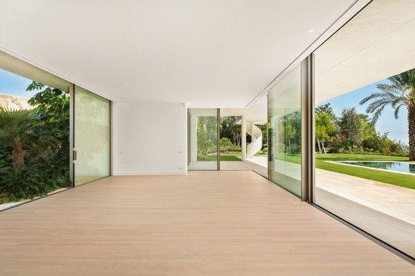 Photo: Villa in Casares