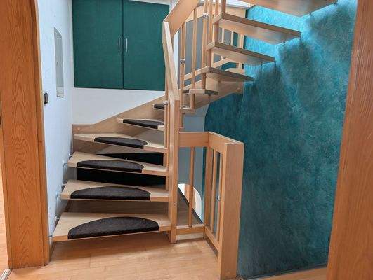 Treppenaufgang zum DG