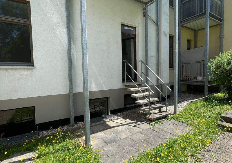 EBK inkl.- tolle TERRASSEN Wohnung