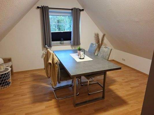 OG L Zimmer DG 02.jpg