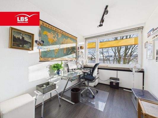 Büro / Kinderzimmer