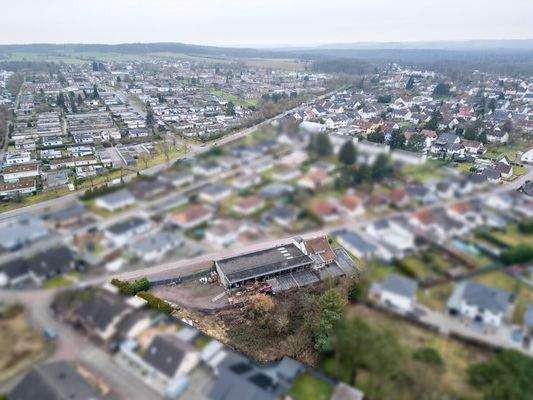 Großzügiges Baugrundstück mit Bestandsgebäude in Überherrn