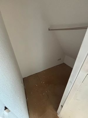 Kleiderschrank