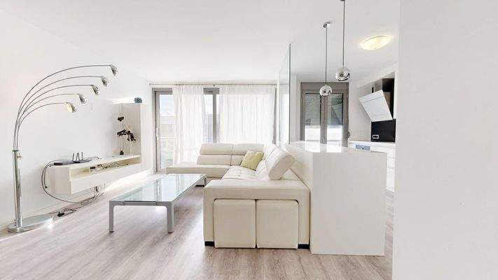 Contemporary-Apartment-for-Rent-in-Pollensa-with-terrace-space-03132026_131144