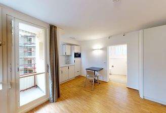 Wohn- und Schlafzimmer