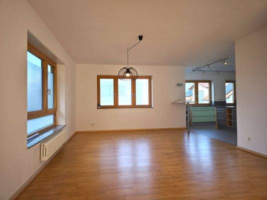 Essbereich mit offener Küche