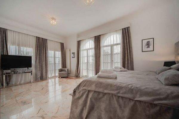 luxus-ferienvilla-son-vida-beverly-hills-023