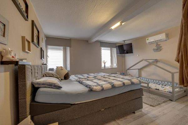 Schlafzimmer Nebengebäude