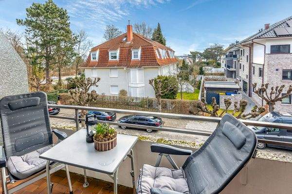 Balkon mit eingeschränkten Meerblick