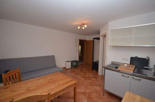 6963-lang2#Möbliert