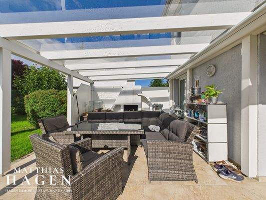 Überdachter Sitzplatz