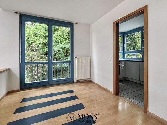 Höher gelegener Küchenbereich KI