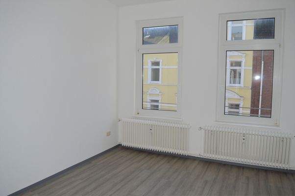 Goethestraße 3_2.OG rechts 3.JPG