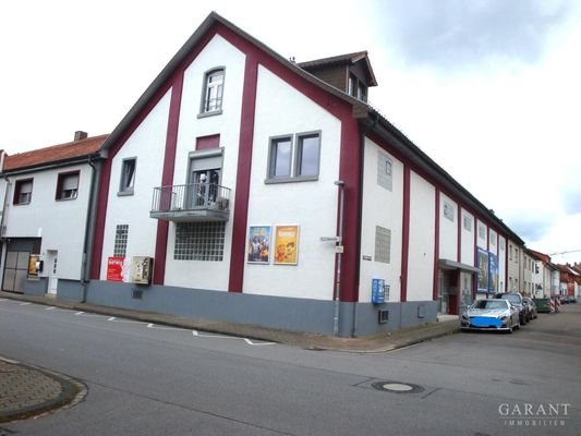 Haus seitl.,Verkaufsstätte,Lager