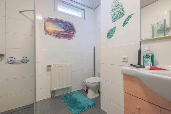 2-Zi.Whg. - EG - Badezimmer