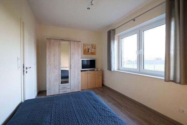 Schlafzimmer (2)