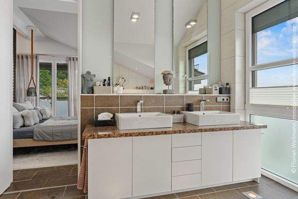 Bad en Suite mit 10,95 m²  