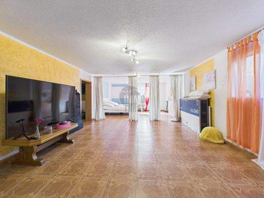 Wohnzimmer KG-Wohnung