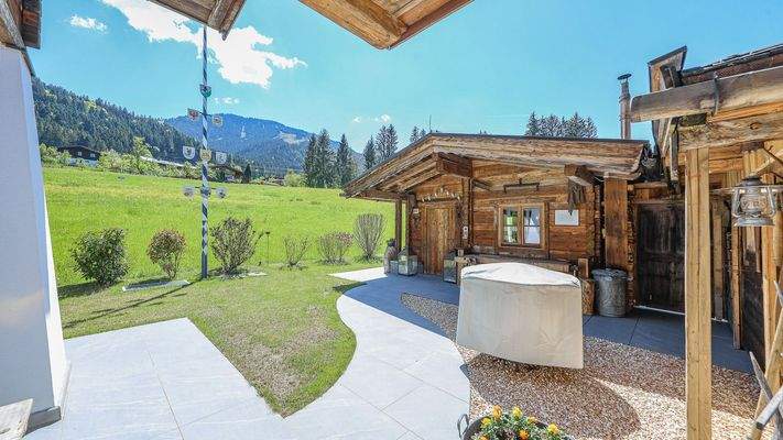 KITZIMMO-Luxusvilla mit Kaiserblick in Alleinlage kaufen - Immobilien Scheffau.