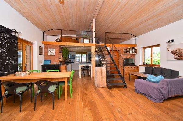 Wohnzimmer Ansicht 2