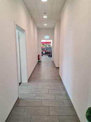 Flur Büro EG