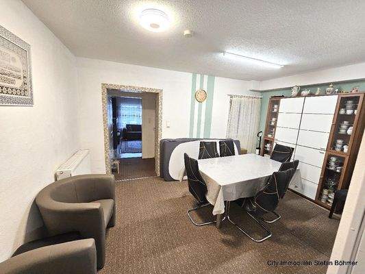 Esszimmer mit Blick Wohnzimmer