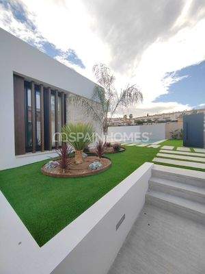 Detached Villas with Private Pool in Rojales Costa Blanca