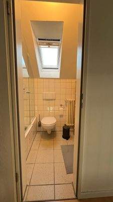 Bad mit Dusche - obere Etage