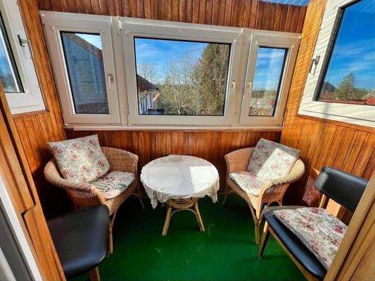 .... mit geschlossenem Balkon