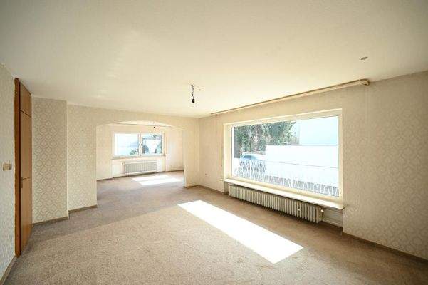 Lichtdurchflutetes Wohn-Esszimmer