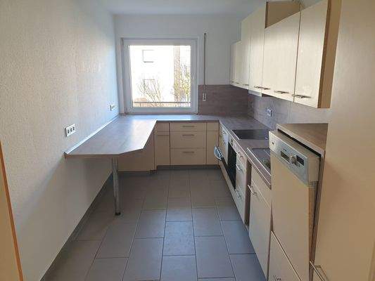 Küche mit Einbauküche