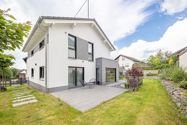 Blick aus dem Garten