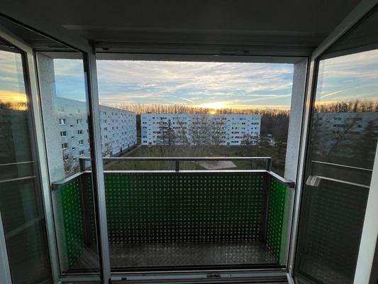 Wohnzimmer mit Flügentüren