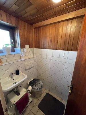 ZFH Whg. EG/DG, Gäste-WC