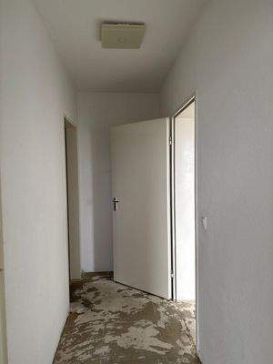 Zweite Diele mit Zugang zum Bade- und Schlafzimmer