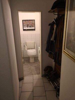 Garderobe &amp; Gäste WC 