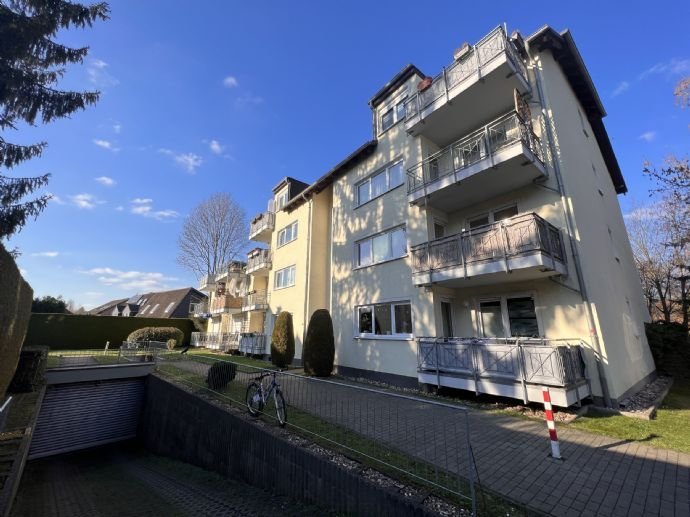 MODERNE 3.5 RAUM-ETW mit EINBAUKÜCHE + TG-EINSTELLPLATZ Nähe Bergmannsheil