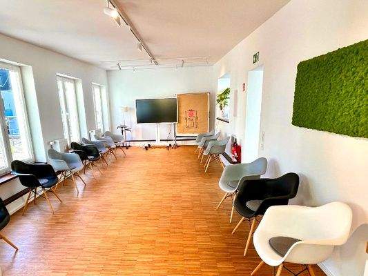 Isenberg Seminarraum (ohne Möbel)