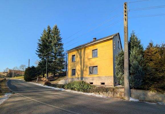 1 - Straßenansicht.jpg