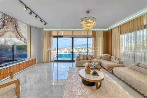 Houses with Private Pools in Alanya Antalya