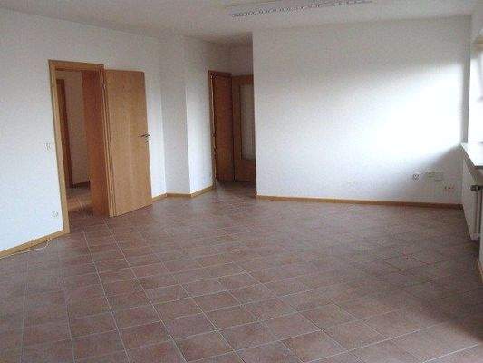 Büro groß, Sicht Aufenthaltsraum