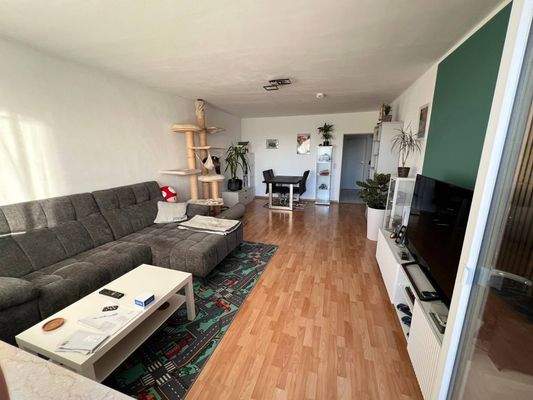 Ansicht III: Wohn- und Esszimmer