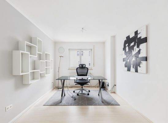 Arbeitszimmer Möbliert