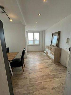 34 ELW Flur Eßzimmer