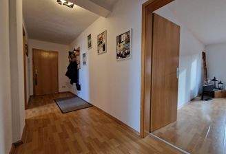 Bahnhofstr.50 DG rechts Flur